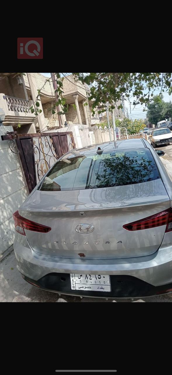 هیوندای ئەلەنترا